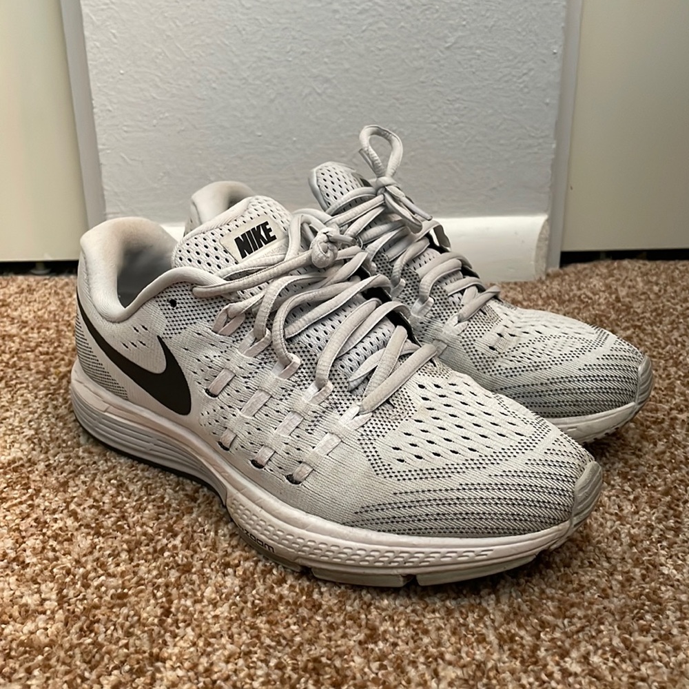 Nike Zoom Running Shoes Size 8.5